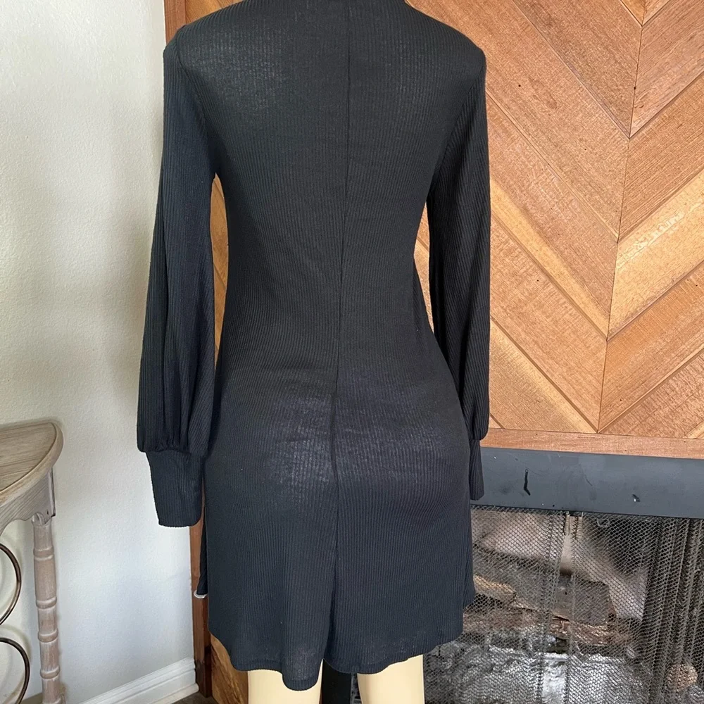 Express dress - Picture 2 of 2